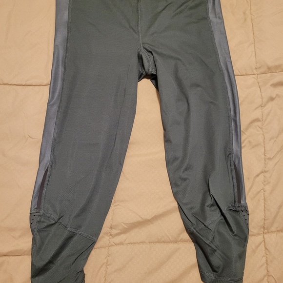 Adidas Women's Climalite® Run Supernova Capri Tights / Leggings - Picture 2 of 5